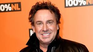 The whole family, including marco's brother armando and sister sylvana. Marco Borsato Photos News And Videos Trivia And Quotes Famousfix