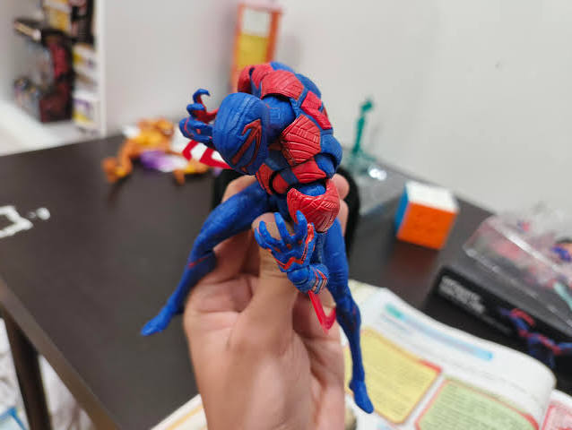 Mua bán (NEW) CT TOYS SPIDER MAN 2099 BL