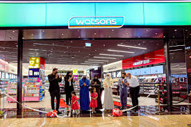 حملة مول الجيلي اصفر تصل البرلمان. Al Futtaim Opens Watsons Store In Dubai Festival City Mall