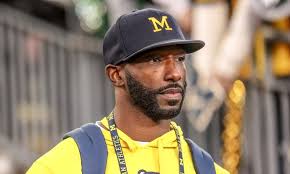 Jason Avant further cements himself as a Michigan football legend at Ohio  State game