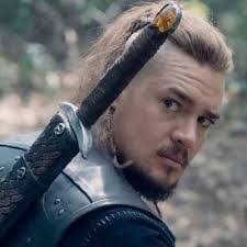 Mel Vasquez's Instagram, Twitter & Facebook