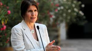 La candidata del ps, paula narváez, visitó la sede social del cerro san roque, donde conversó sobre sus ideas con adultos mayores. Paula Narvaez Sobre El Frente Amplio Espero Que Podamos Confluir En Un Proyecto Comun Todonoticia Cl