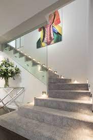 In den meisten fällen geht es um teppichläufer. Flauschiger Teppich Auf Treppe Treppen Teppiche Treppe Moderne Treppen