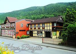 Viele geschäfte, restaurants/cafés und das hallenwellenbad vitamar sind von haus brigitte fußläufig erreichbar. Haus Brigitte