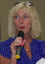 Vol 33 Issue 1 First Meeting for President Rick Bixler