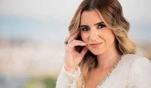 Grecia Manzano's Instagram, Twitter & Facebook