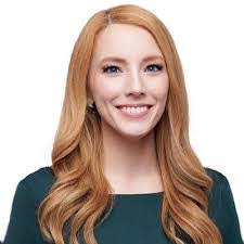 Evelyn Dow's Instagram, Twitter & Facebook