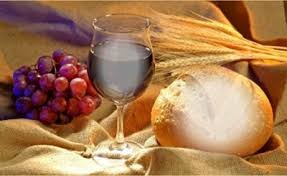 Família de guarujá, no litoral paulista, ganhou cestas básicas. Photo Montage Santa Ceia Pixiz