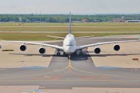 Residence life affords you a greater opportunity to become directly involved with volunteer organizations, intramural sports and. Aviation Les 8 Plus Gros Avions Jamais Construits