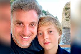 Последние твиты от luciano huck (@lucianohuck). Son Of Famous Brazilian Tv Presenter Suffers Accident The Rio Times