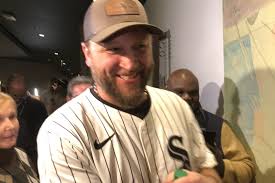 Unbelievable,' former White Sox pitcher Mark Buehrle says of statue to be  unveiled this summer