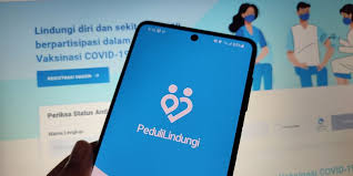 Biasanya, sms notifikasi akan dikirim ke nomor ponsel yang didaftarkan saat program vaksinasi. Sertifikat Vaksin 1 Dan 2 Tak Muncul Di Pedulilindungi Coba Cara Ini Halaman All Kompas Com