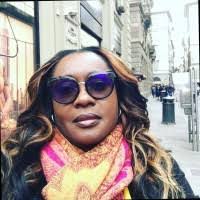 Diane Knowles's Instagram, Twitter & Facebook