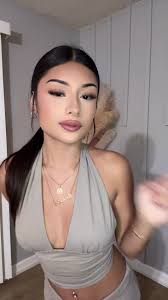 Amanda Solis Bending Down