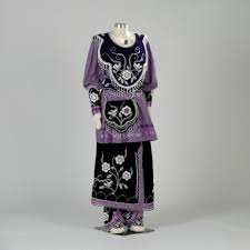 Inuit Iroquois The Iroquois Native American Clothing Native American Dress Native Dress