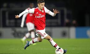 Ambele echipe au organizare defensiva foarte buna, dar ambele au jucatori de atac foarte buni. CÄƒtÄƒlin Cirjan Got The Chance Of His Career He Could Make His Debut For Arsenal S First Team He Trained With Aubameyang Ozil And Was Called Up For The Match With Aston Villa