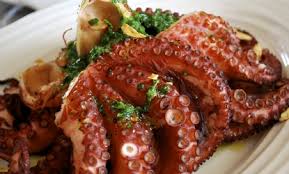 La pulizia del polpo è un passaggio fondamentale. Come Pulire Un Polpo Surgelato