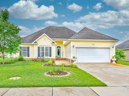 Fabulous Open 3 Bed 2 Bath Home In Indian Trail Nc Contact Wendy Richards Realtor At Keller Williams Ballantyne Area For In 2020 Indian Trails House Styles Trail