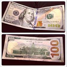 Abd'de aşı olan gençlere 100 dolar verilecek. Se SchimbÄƒ Banii In America Vezi Cum AratÄƒ Noua BancnotÄƒ De 100 De Dolari Care CirculÄƒ Deja Pe PiaÅ£Äƒ