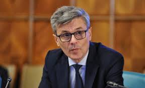 See more of virgil popescu on facebook. Ministrul Economiei ProducÅ£ia IndustrialÄ Trebuie ReganditÄ Ne Vom Concentra Pe Energie Petrochimie Si ApÄrare Epoch Times Romania