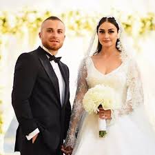 Esra bilgiç haberleri en güncel gelişmeler ve son dakika haberler. Esra Bilgic Ile Gokhan Tore Bosandi