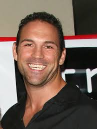 Noah Danby's Instagram, Twitter & Facebook