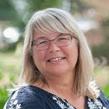 Shanae Daniels's Instagram, Twitter & Facebook