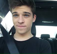 Sami Riley (@SamiRiley4)