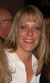 Mr. Wilson's Grade 5 class from 1975/76 ... borrowed from the Jay Earl  Memorial page.