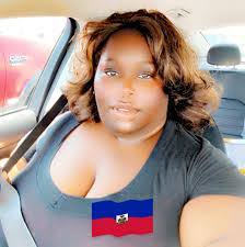 Mercedes Barlow's Instagram, Twitter & Facebook