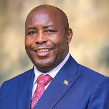 📌 Kuva kuri uyu wa 23 Ntwarante gushika igenekerezo rya 26 Ntwarante 2021,  Umukuru w'igihugu Evariste Ndayishimiye azoba ari mu rugendo rw'akazi mu  gihugu ca #Egypte. Intumbero nyamukuru y'urwo rugendo ngo ni