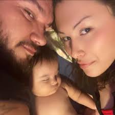 Free baby wipes and diapers needed