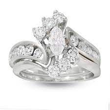 Pin By One Million Weddings On Saying I Do Cool Wedding Rings Wedding Ring Sets Unique Bridal Ring Sets