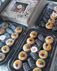Cara bikin kue pancong, cocok jadi camilan sore yang sangat mudah membuatnya. 21 Ide Hantaran Kue Nampan Resep