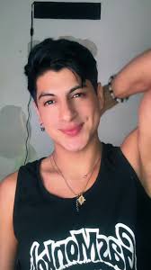 Cantar Dúo con Alejandro Ávila en Rabiosa de Shakira