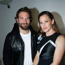 Jennifer garner had dinner with someone very special last night!. Bradley Cooper Jennifer Garner Spotted At Malibu Beach Together