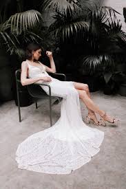 Diese ließ daraus das kleid schneidern, doch der soldat fiel noch vor der hochzeit. Bridal Fit Guide Welche Brautkleid Form Passt Zu Mir Magazin Iamyours Gmbh