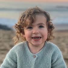 Saint-Michel Une grande cérémonie présidée par le général de corps d'armée  Michel DELION s'est tenue au 35e RAP pour la célébration de saint Michel,  saint patron des parachutistes. Cette prise d'armes fut