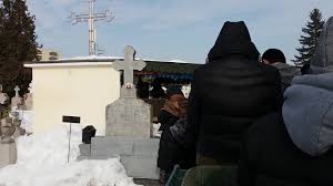 Parintele ilie a trait 74 de ani, adormind in domnul la data de 22. Demonul UrlÄƒ La Apropierea De MoaÈ™tele PÄƒrintelui Ilie LÄƒcÄƒtuÈ™u Youtube