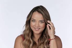 Adamari lopez se ha convertido en un referente de la moda, pues siempre impone tendencias con los looks que adamari lopez presume sus piernas con este mini short que es perfecto para el verano. Video En Observacion Esta Adamari Lopez Por Precaucion Y Asi Reacciona Los Angeles Times
