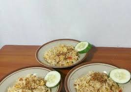 Nasi goreng juga termasuk menu yang paling sering dibuat di rumah, baik oleh ibu rumah tangga maupun anak kos. Recommended Resep Rahasia Nasi Goreng Sederhana Gampang Banget