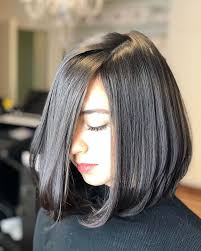 Fine or medium hair is cut in layers and tousled to create lots of cute, casual texture. Cute Layered Bob Hairstyle Best New Bob Hairstyles 2019 Medium Bob Hairstyles Hair Styles Bob Hairstyles