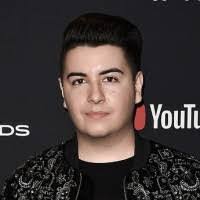 Rachel Mendivil's Instagram, Twitter & Facebook