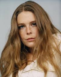 Lucy Beatty's Instagram, Twitter & Facebook