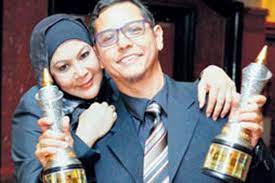 She also loves to be involved in several things at the same time erma fatima is sensual and loves to taste all of life. Erma Fatimah Tarik Balik Permohonan Cerai Dengan Suami Berita Hiburan Beritaharian Sg