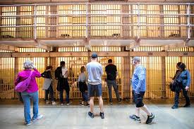 The federal prison on alcatraz island in the chilly waters of california's san francisco bay housed some of america's most difficult and dangerous felons during its years of operation from 1934 to 1963. Combo Tour Alcatraz And San Francisco Stadttour 2021