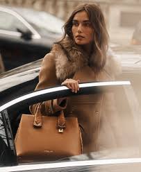 Cinda b 's fabric handbags, clutches, totes and more all are made in usa at the company's factory in fort wayne, indiana. Handbag Brands For Your Style Macy S Perfect Handbag