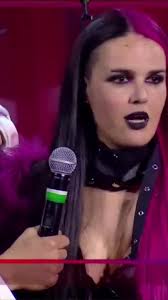 Venezolana Cantando Opera Samuel Mariño