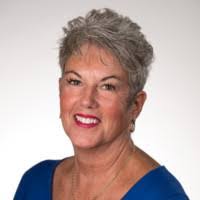 Linda Carson's Instagram, Twitter & Facebook