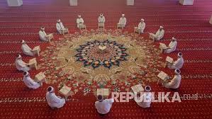 Menggantikan amalan menziarahi kubur dengan bacaan yasin & tahlil. Khazanah Ramadhan Republika